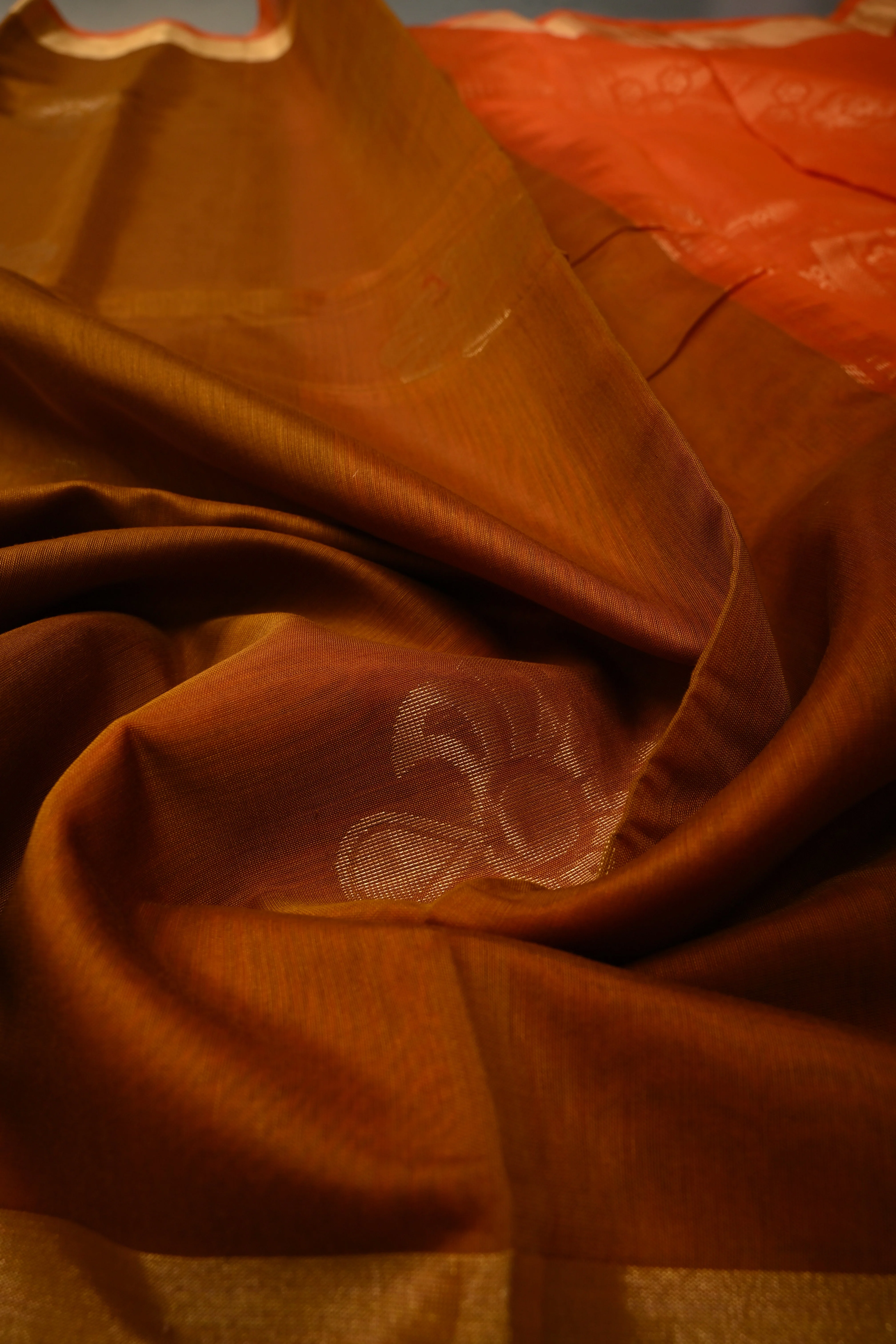 Brown Handwoven Maheswari Silk Cotton Saree with Floral Zari Buttas and Zari Border | Shobitam - Image 4