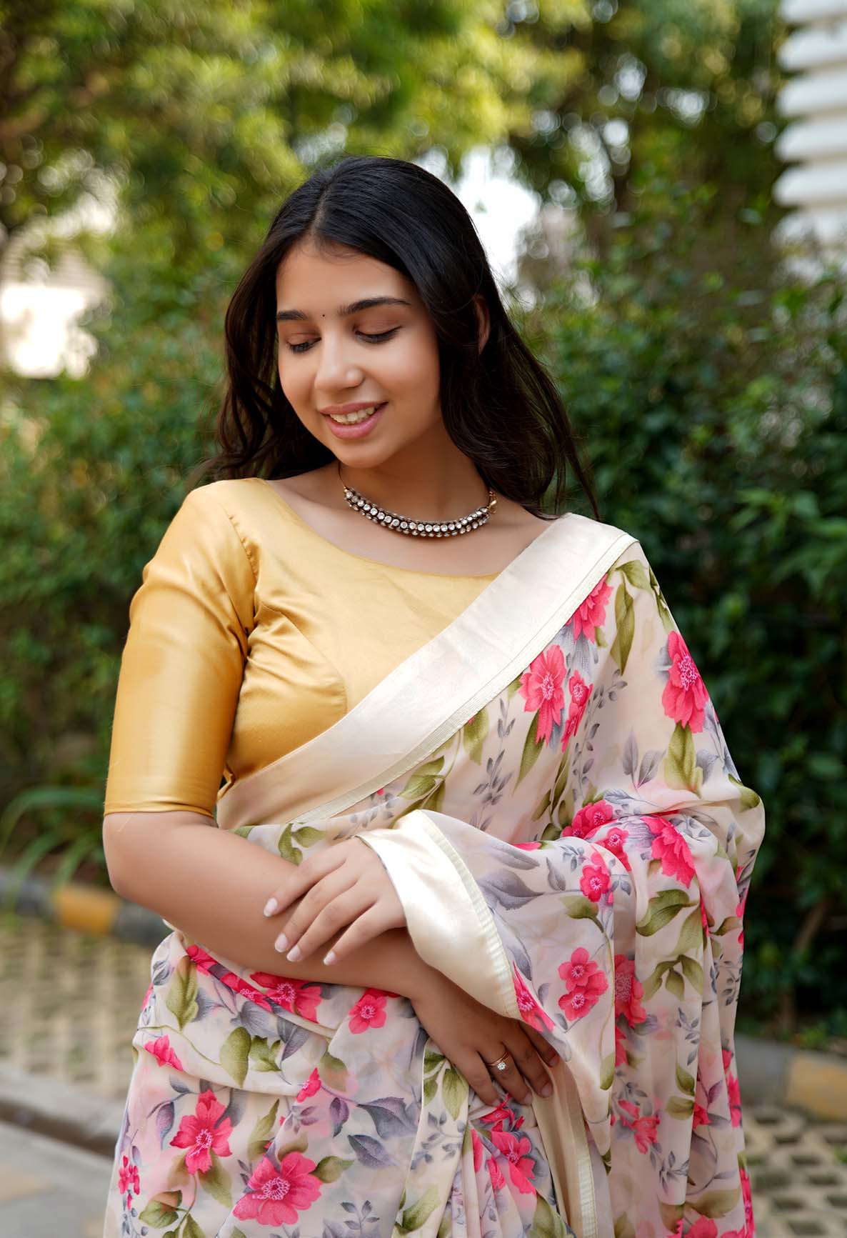 Off-White Soft Pure Georgette Floral Wrap in 1 minute saree - Image 7