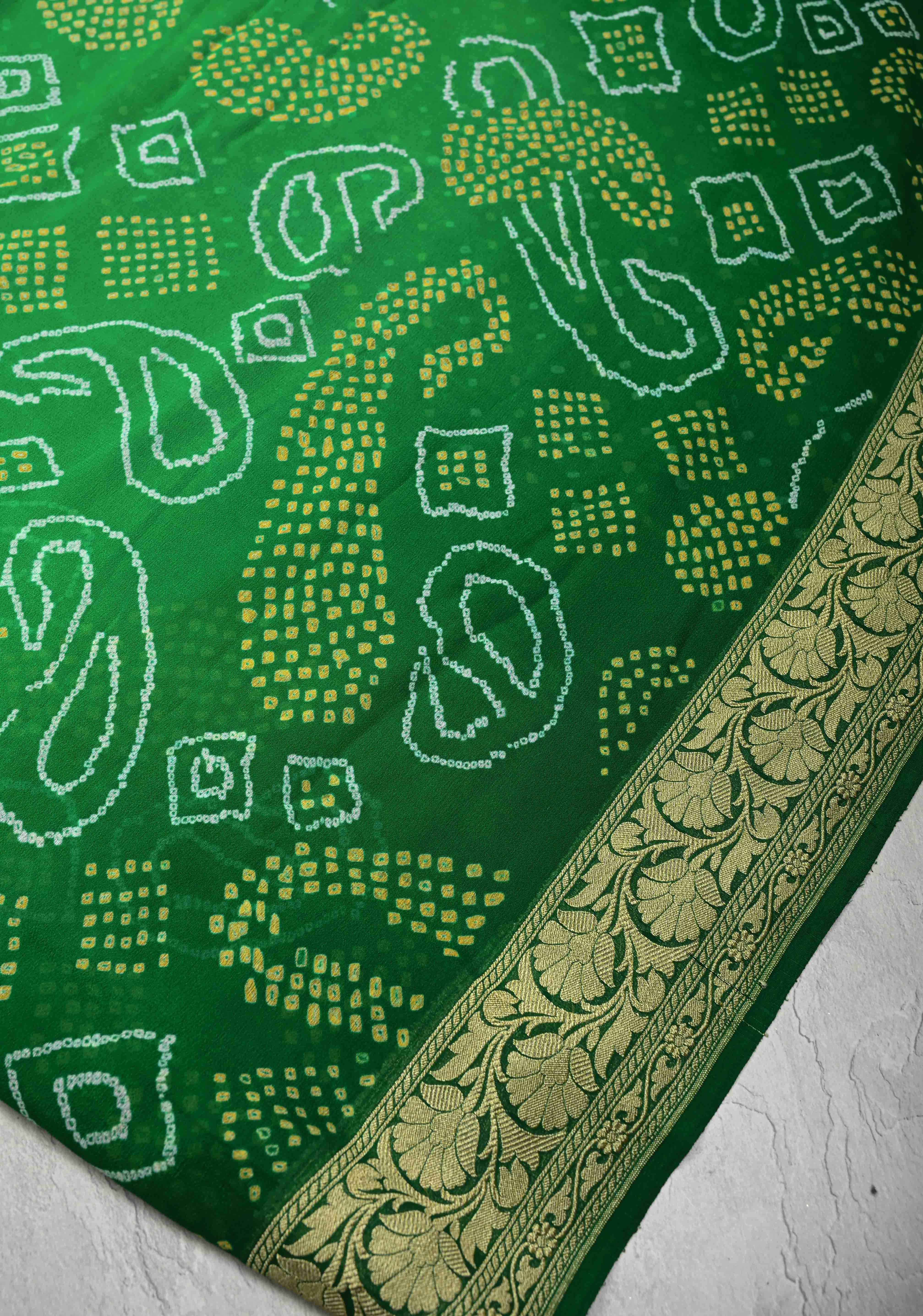Authentic Ombre Georgette Saree in Green with Sarkam Bandhej and Zari Boder | SILK MARK CERTIFIED | Shobitam - Image 4