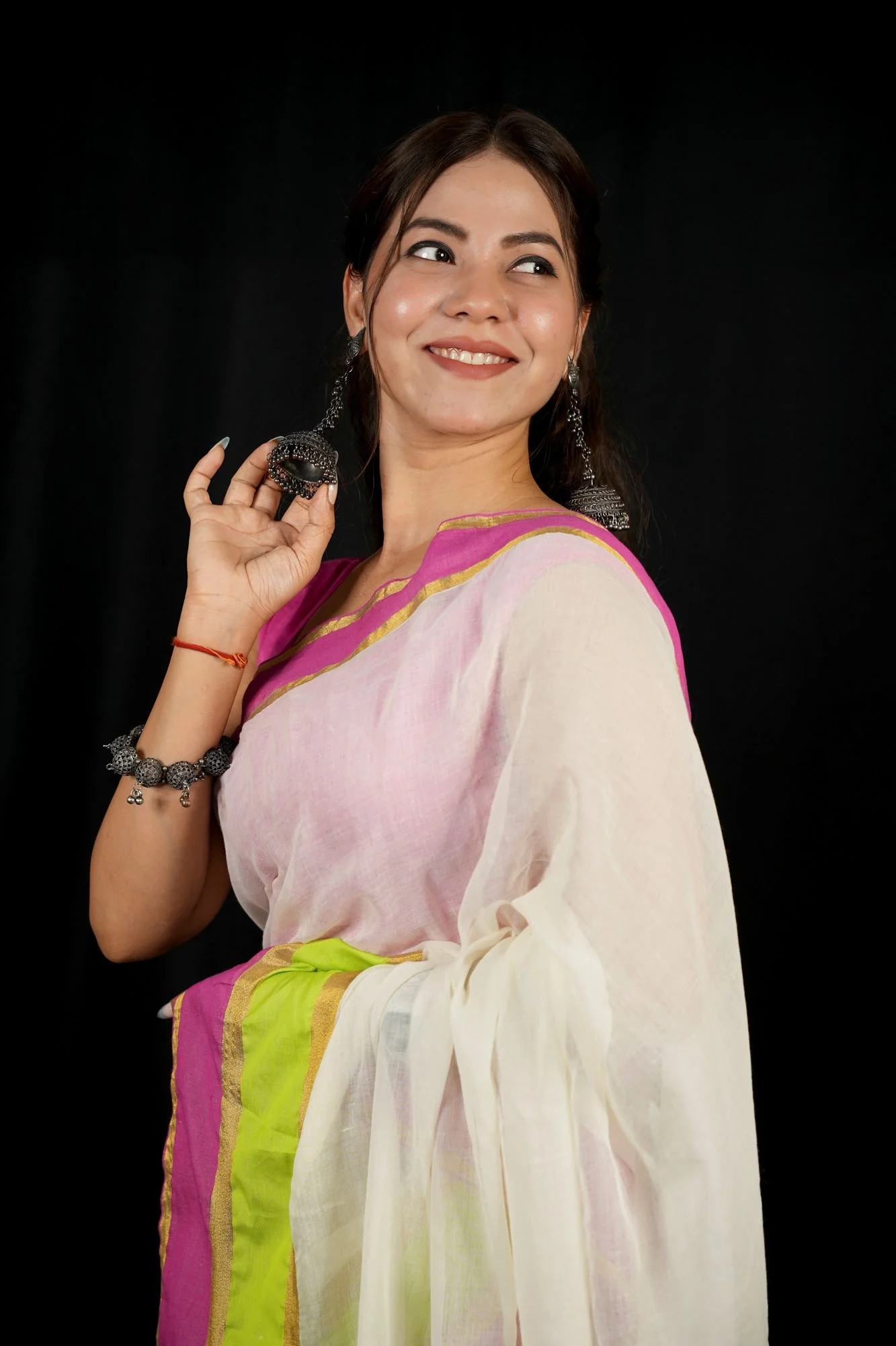 Pastel Striped Mul Cotton with  Playful Tassel Border Ready To wear Saree - Image 2