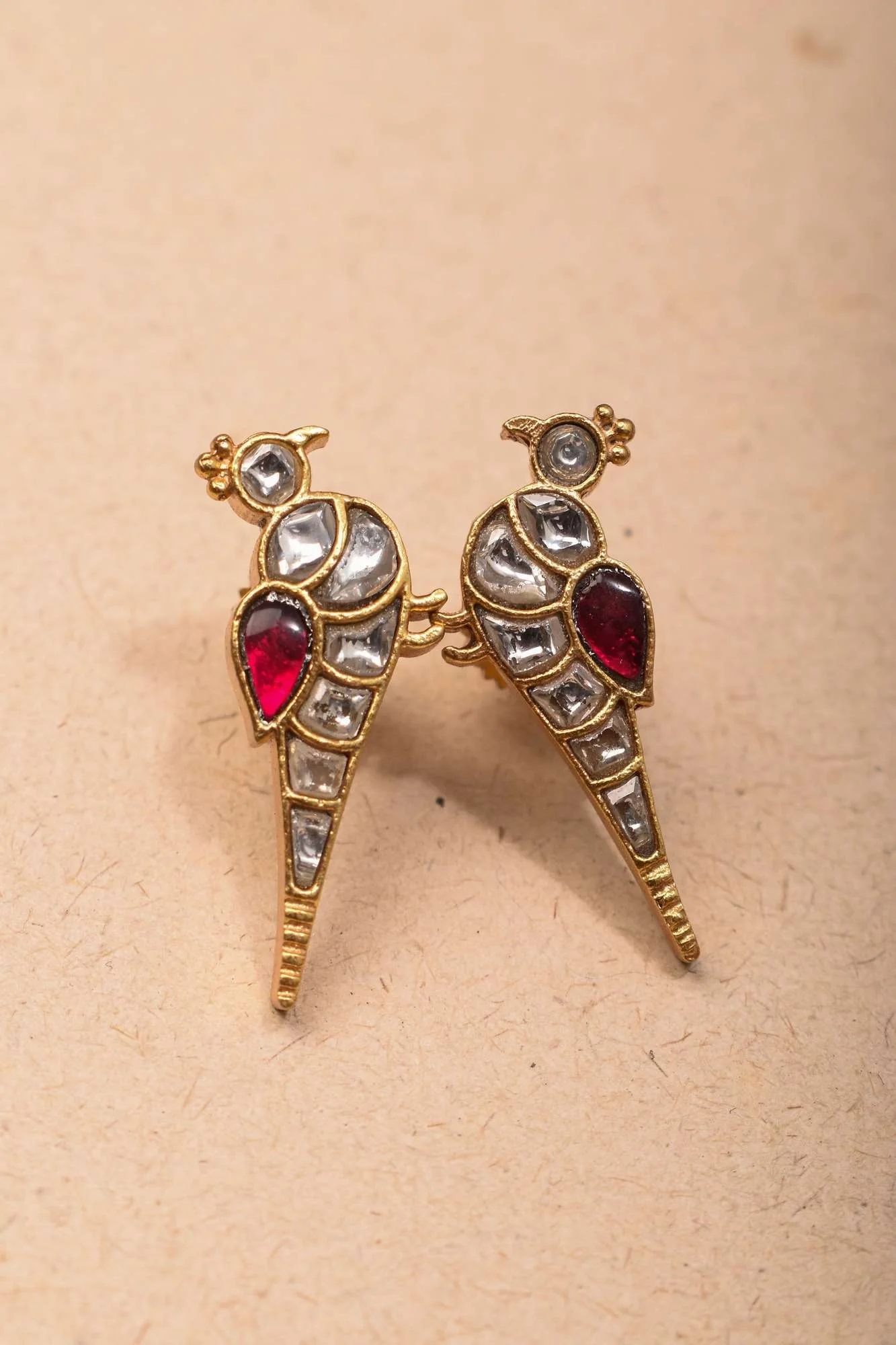 Peacock Choker Set With Kundan Stone in Black Thread And Matching Earrings - Image 7