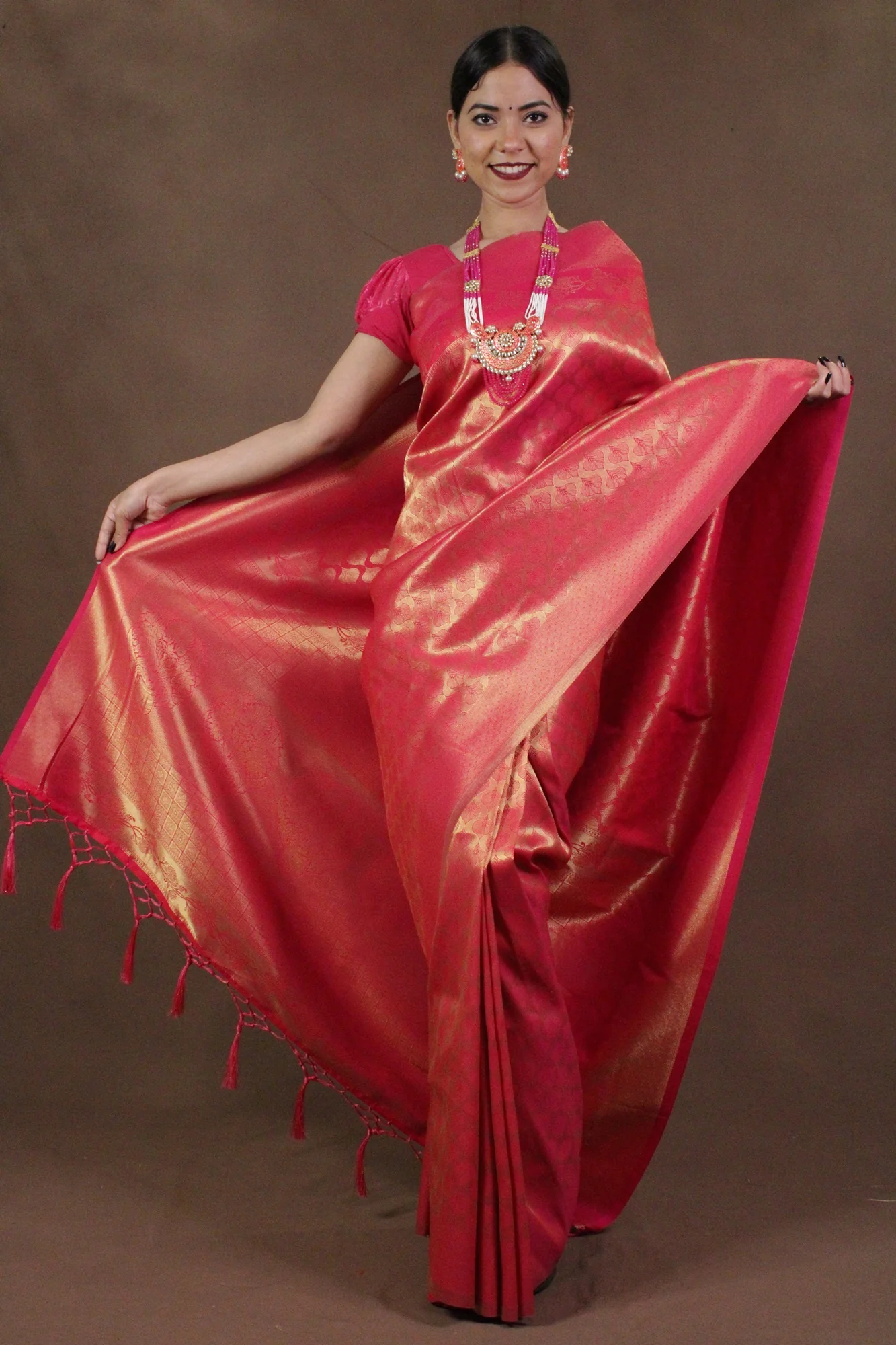 Pink & Gold-Toned Woven Banarasi Wrap in 1 minute saree - Image 3