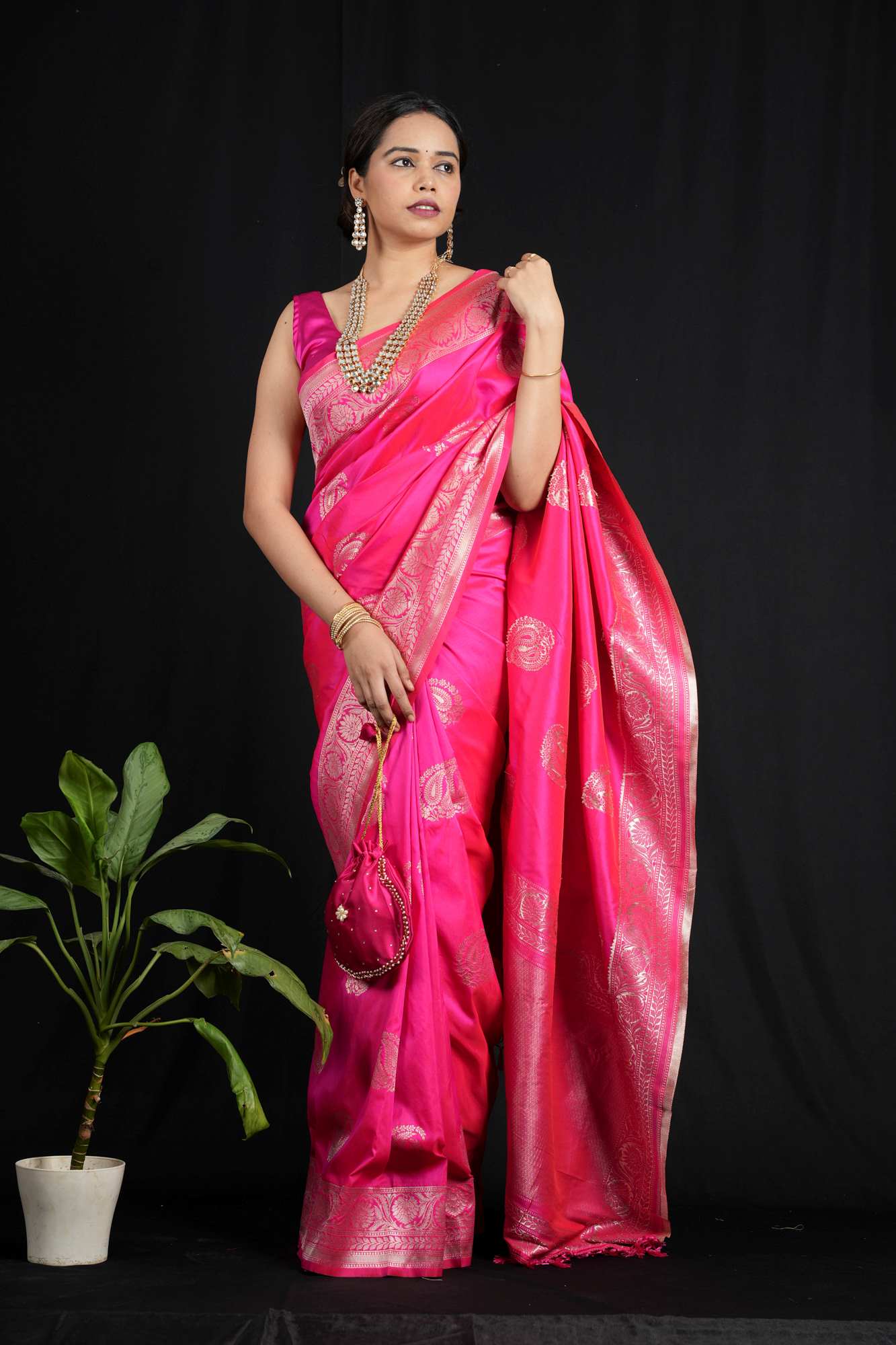 Banarasi with Golden Zari Floral & Paisley Motifs Ready To Wear Saree - Image 4
