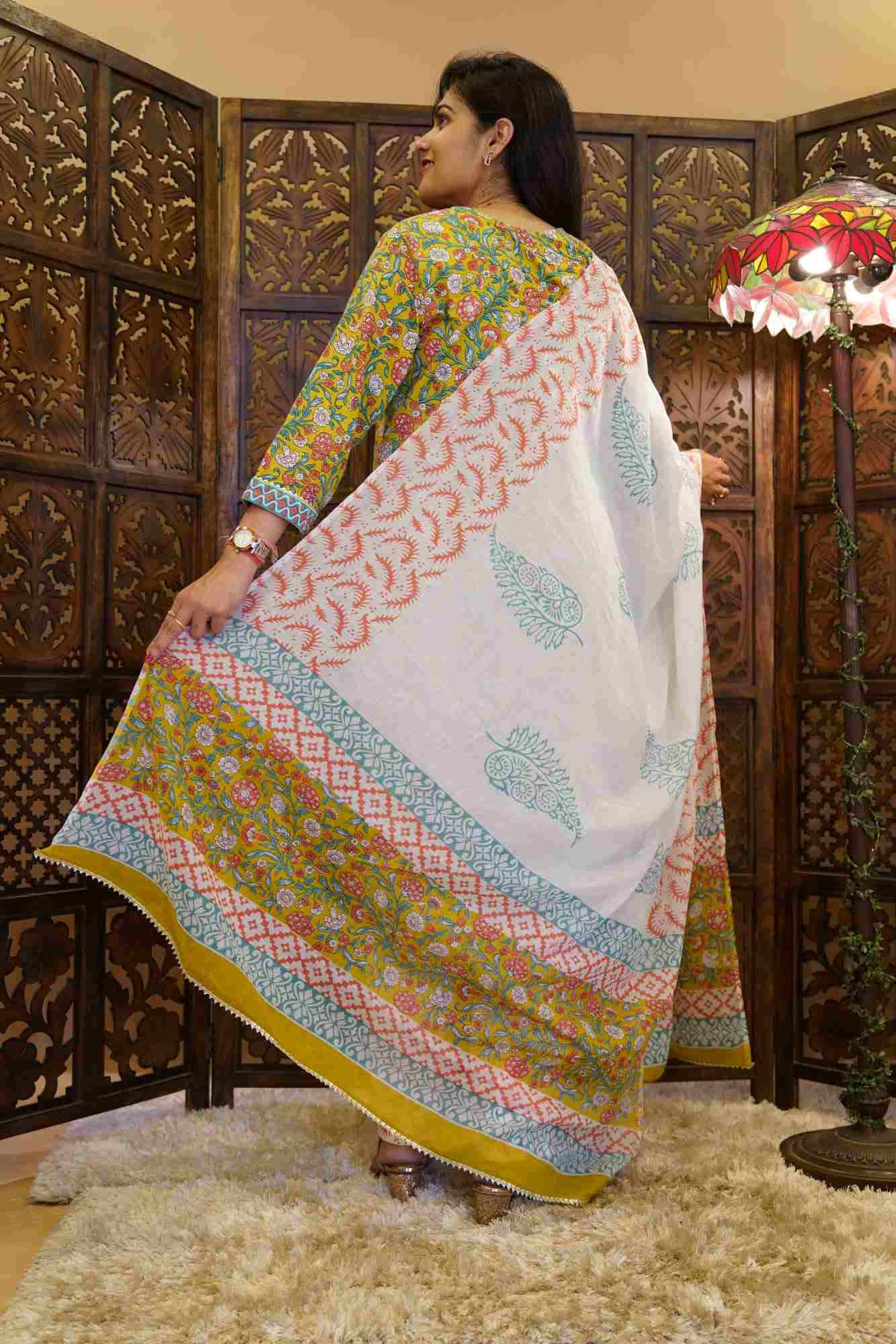Premium Cotton Beautiful Green floral printed With hand block print Dupatta & Pant with Kameez - Image 2