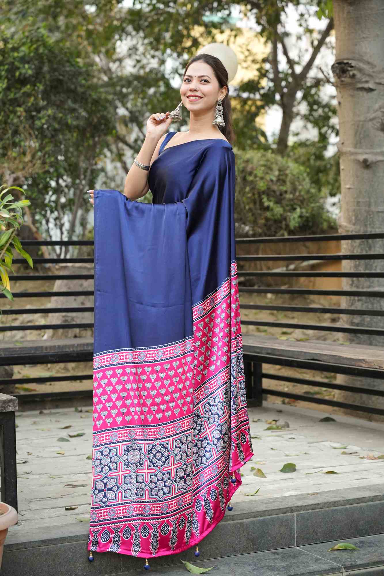 Half and Half Soft Crepe Satin Silk Ready-to-Wear Saree - Image 2