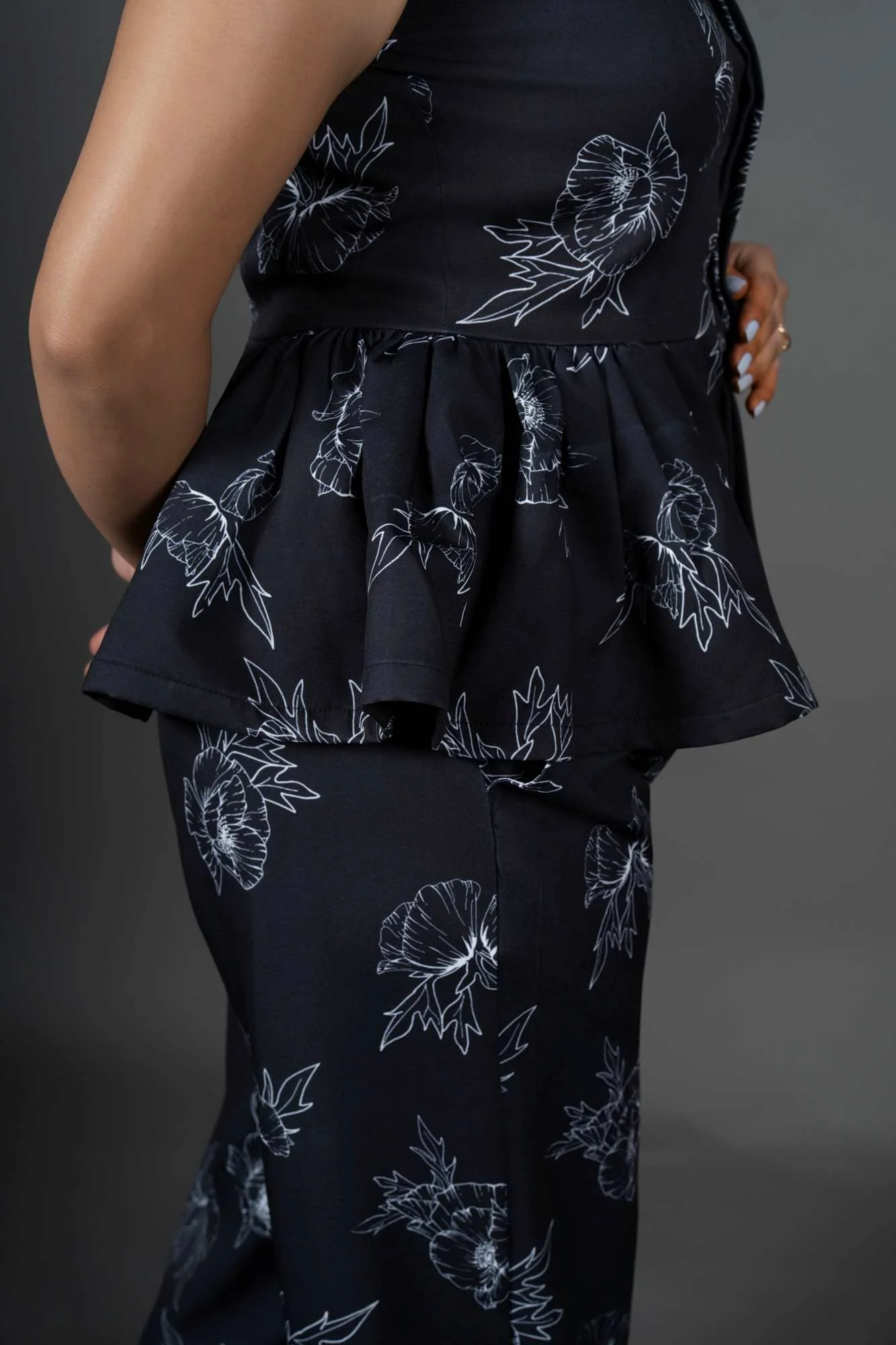 Printed  Sleeveless Waistcoat-Style Top - Image 3