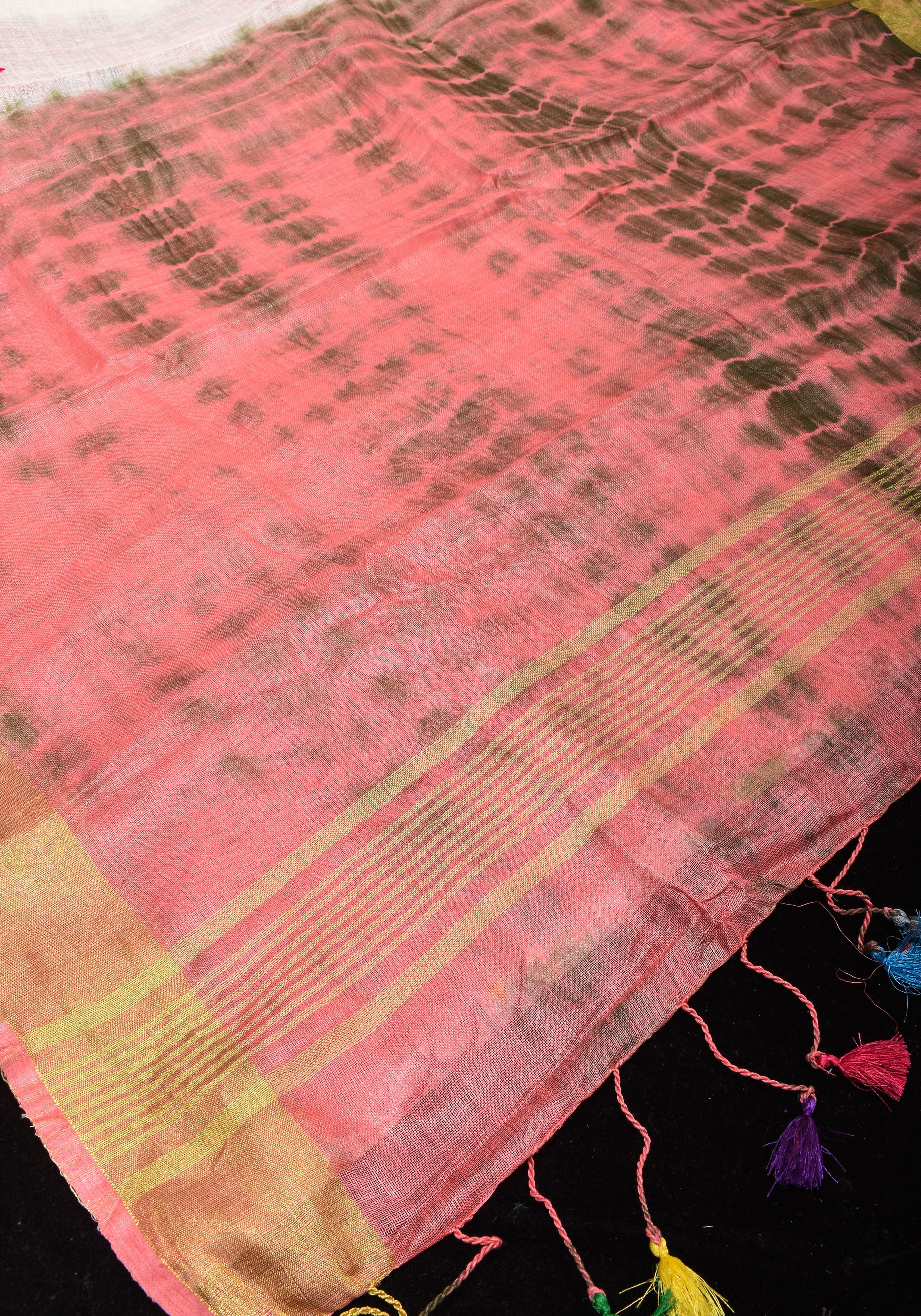 Rang Barse: Holi Theme Embroidered Linen Saree with Rang and Pichkari motifs! Vidya Balan Special Holi Saree | Shobitam - Image 17