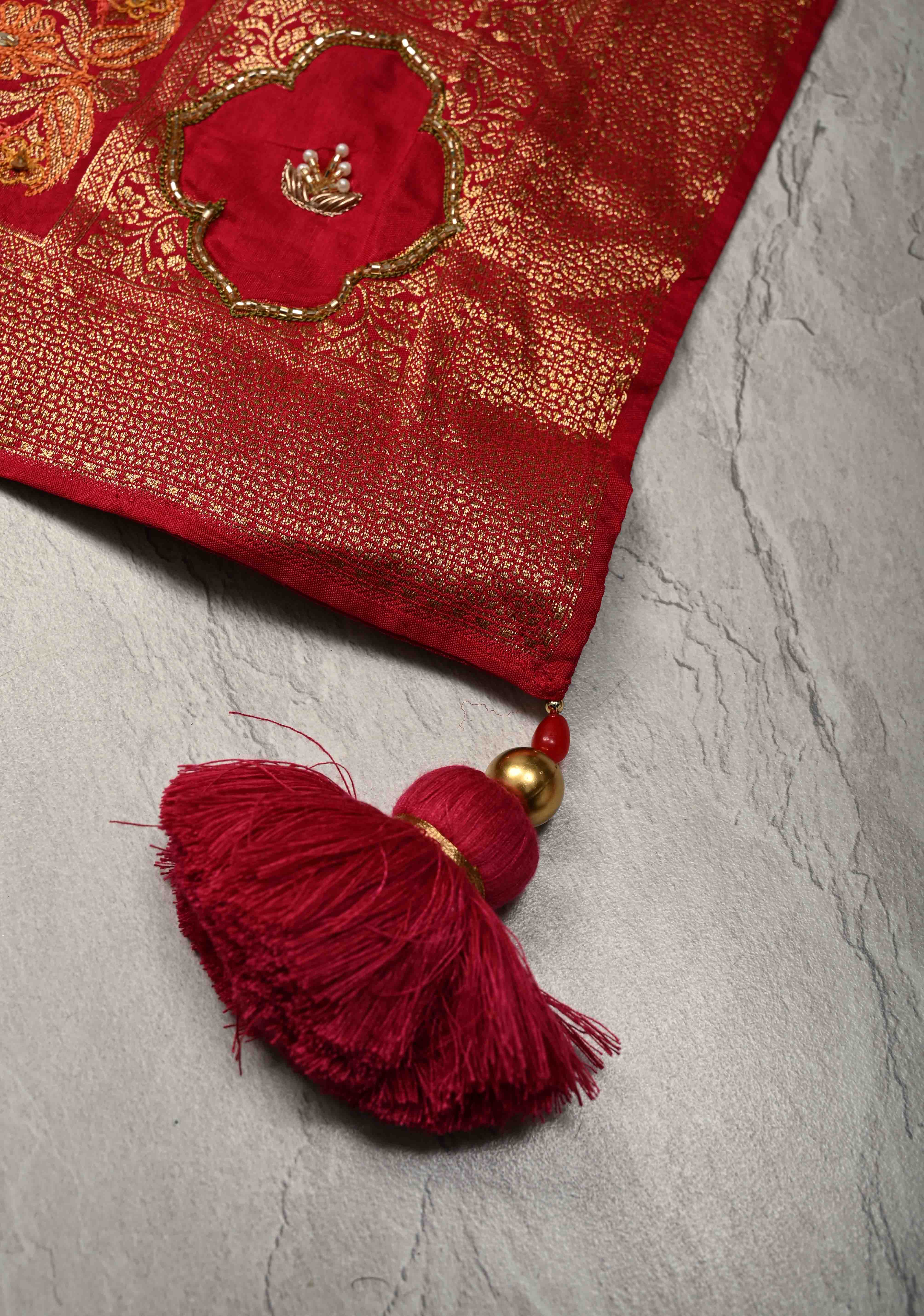 Rani Pink Vegan Viscose Silk Saree with Jharokha-Inspired Patterns Border | Shobitam - Image 9