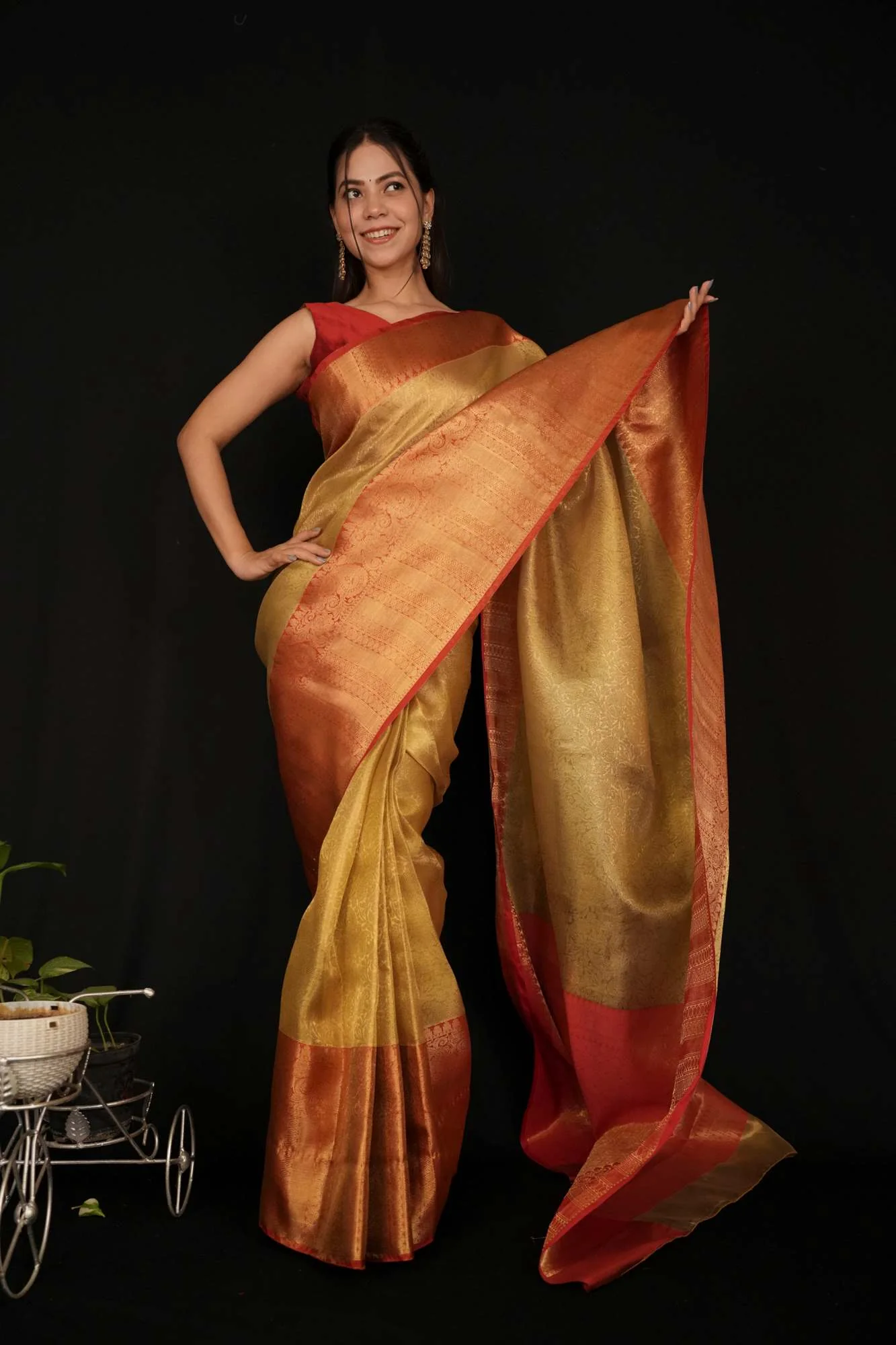 READY TO WEAR KANCHIPURAM WITH RED ZARI BORDER  WRAP IN 1 MINUTE SAREE - Image 2