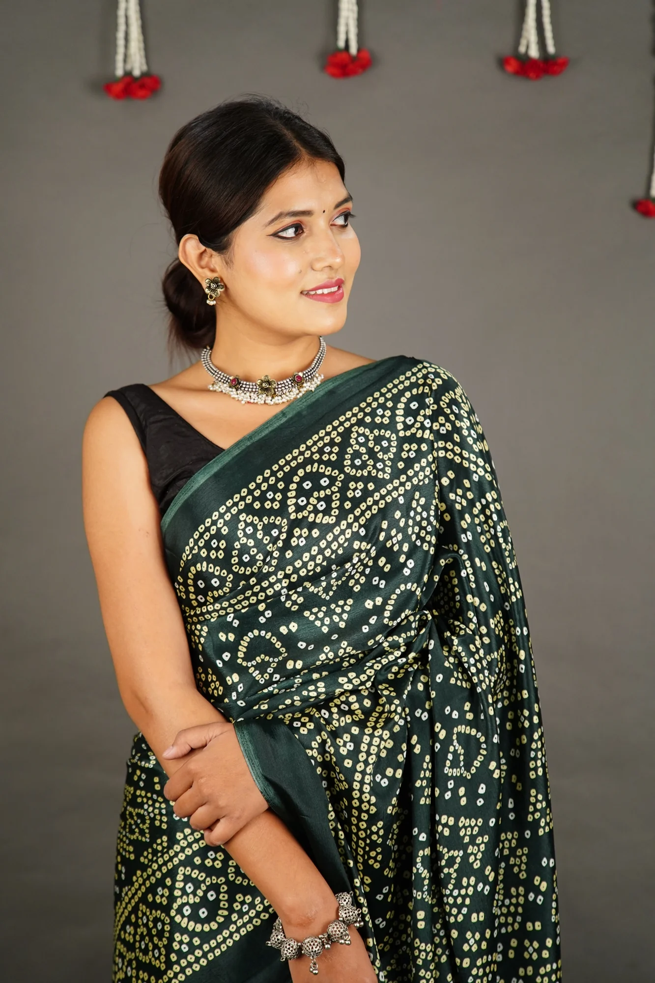 Ready To Wear Sacramento Green Bandhani Wrap in 1 minute saree - Image 4