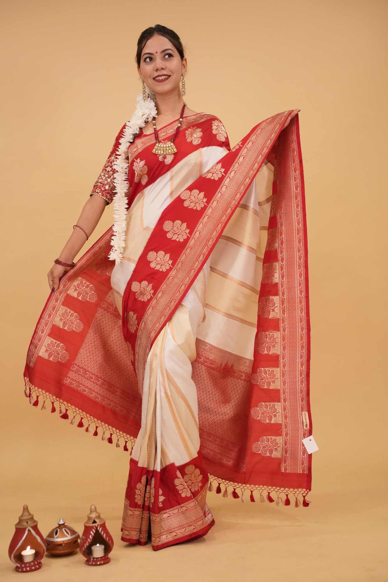 Ready To Wear Saree Unique Design White Dual tone Jharoka Pattern Pure Katan Silk saree with Contrast Zari borders | SILK MARK CERTIFIED - Image 3