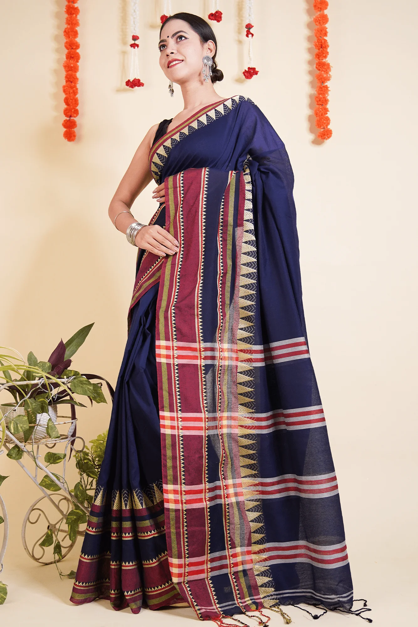 Ready To Wear Traditional Bengali Temple Border Woven Cotton Saree Wrap in 1 minute saree - Image 3