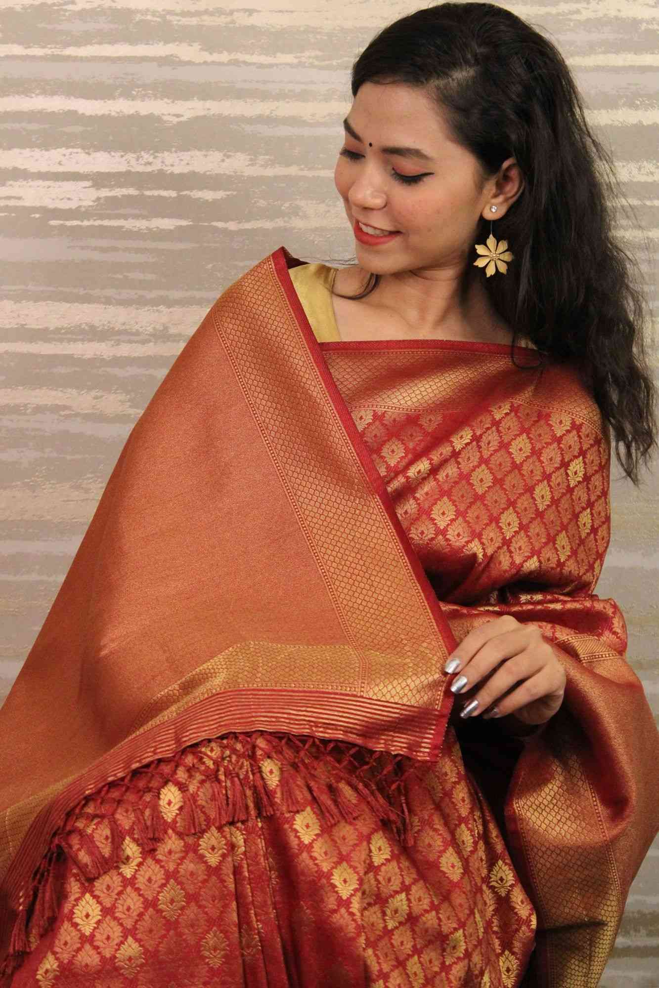 red kanjeevaram woven zari all over wrap in 1 minute saree - Image 3