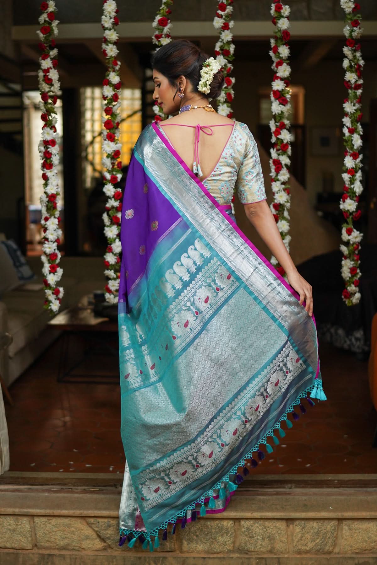 Muggu Design Meenakari Gadwal Silk Saree in Purple with Two Tone  Border | SILK MARK CERTIFIED | Shobitam - Image 6