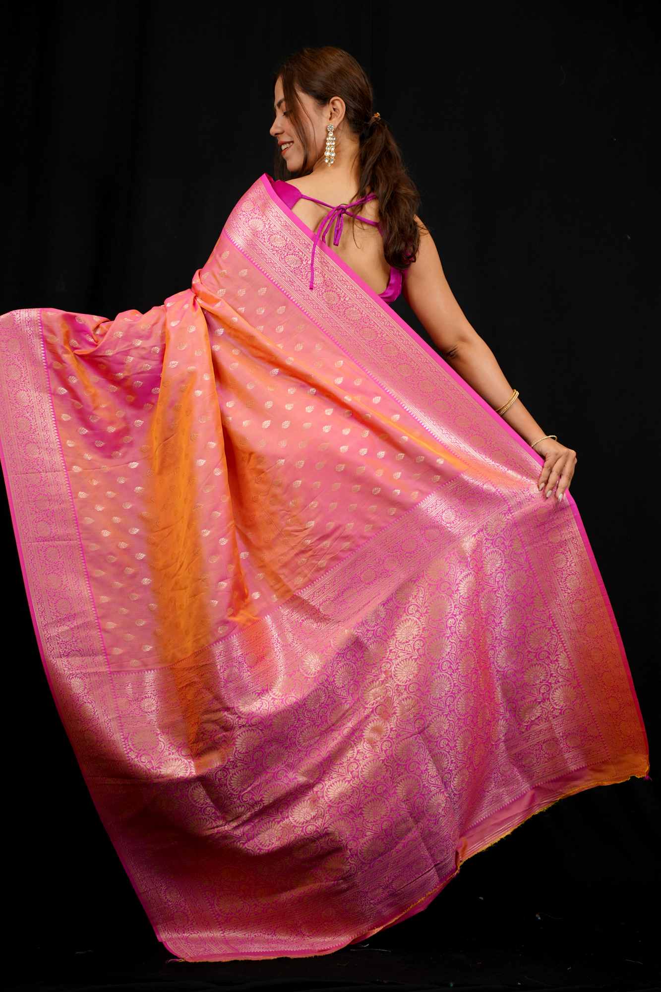 Kanjivaram with dhoop chaanv silk weave prestitched saree - Image 4