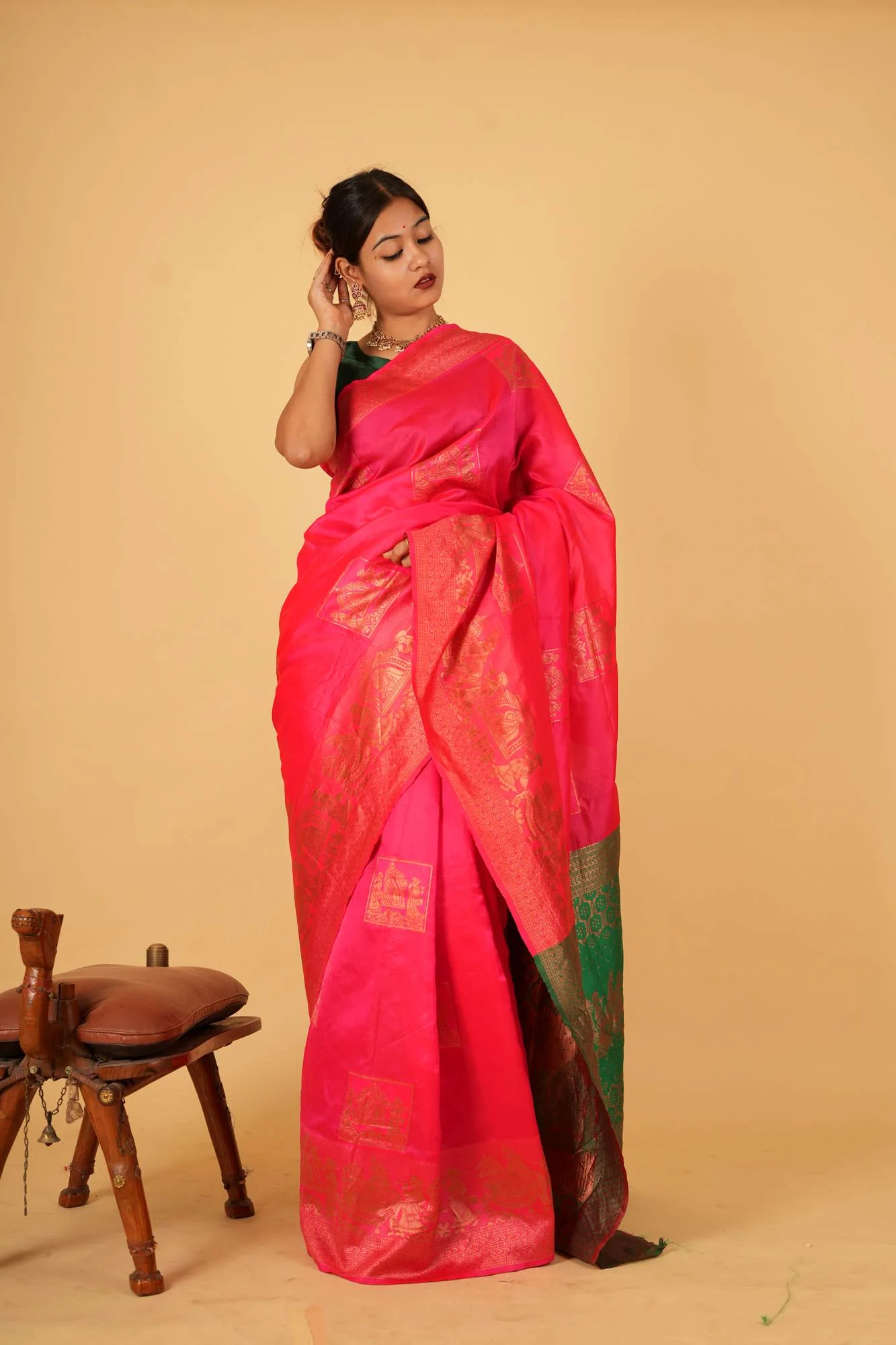 Kanjivaram Inspired  with Intricate Golden Zari Work Ready To Wear Saree - Image 4