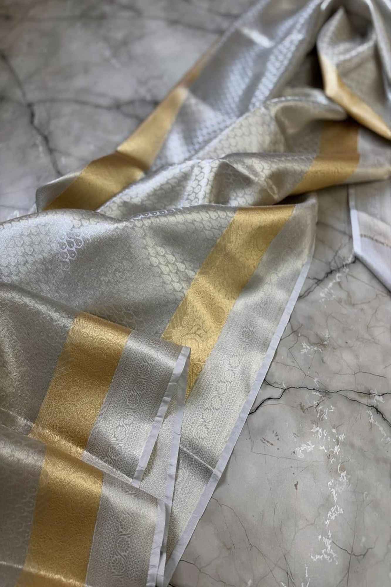 Silver Tissue Silk Banarasi Brocade Ready To Wear Saree - Image 15