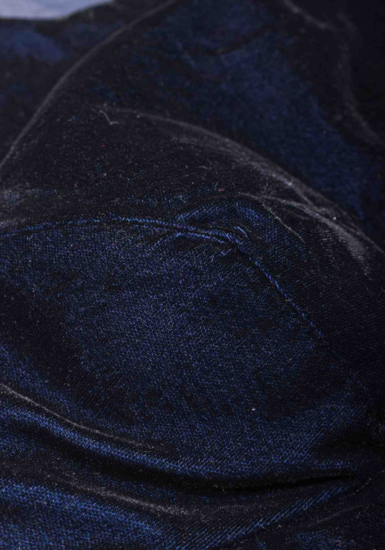 Size 32 : Regal Velvet and Banarasi multihue Sleeves Blouse - Image 3