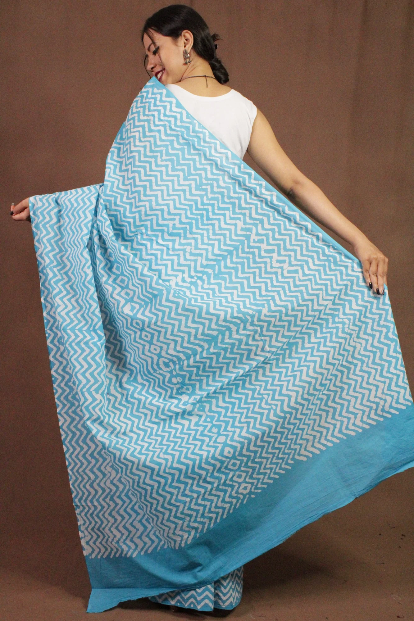 Sky Blue Cotton Handloom Mul mul Wrap in 1 minute saree - Image 3