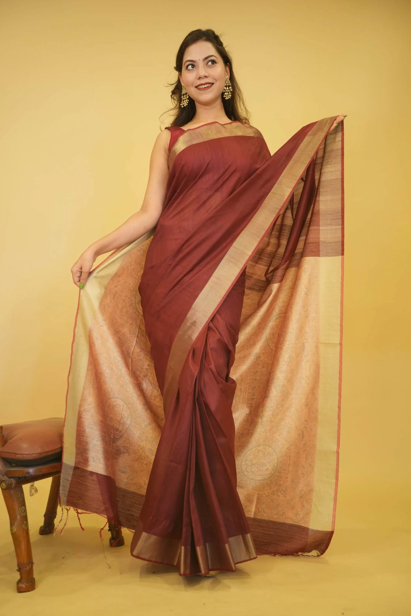 Soft Khadi Silk With Madhubani Printed & Zari Weave Bordered Pre Drape Saree - Image 2