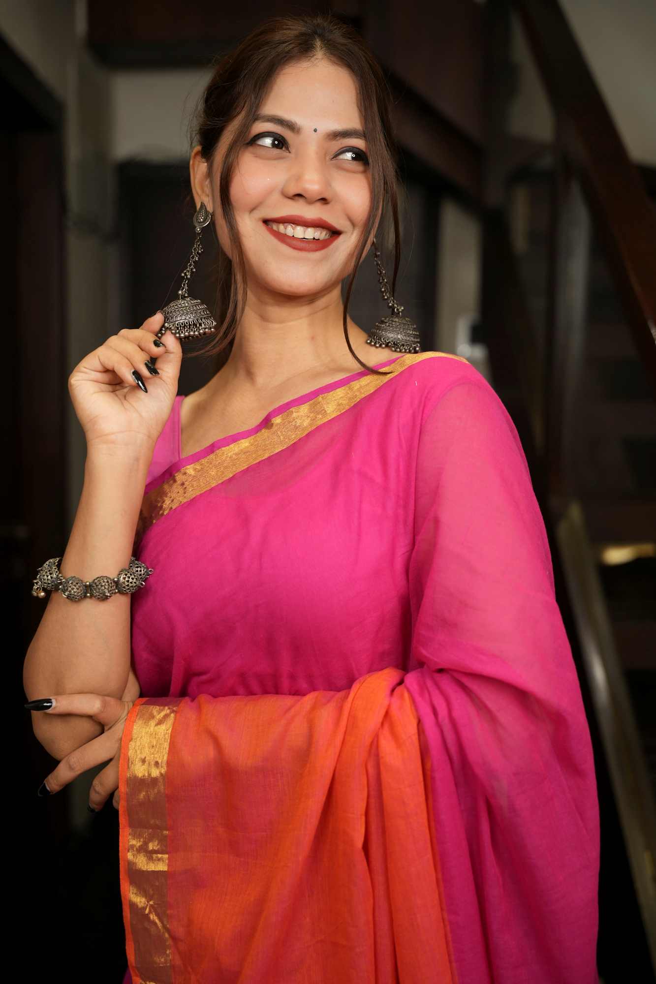 Soft Mulmul  Cotton 2 shade Ready To Wear Saree - Image 3