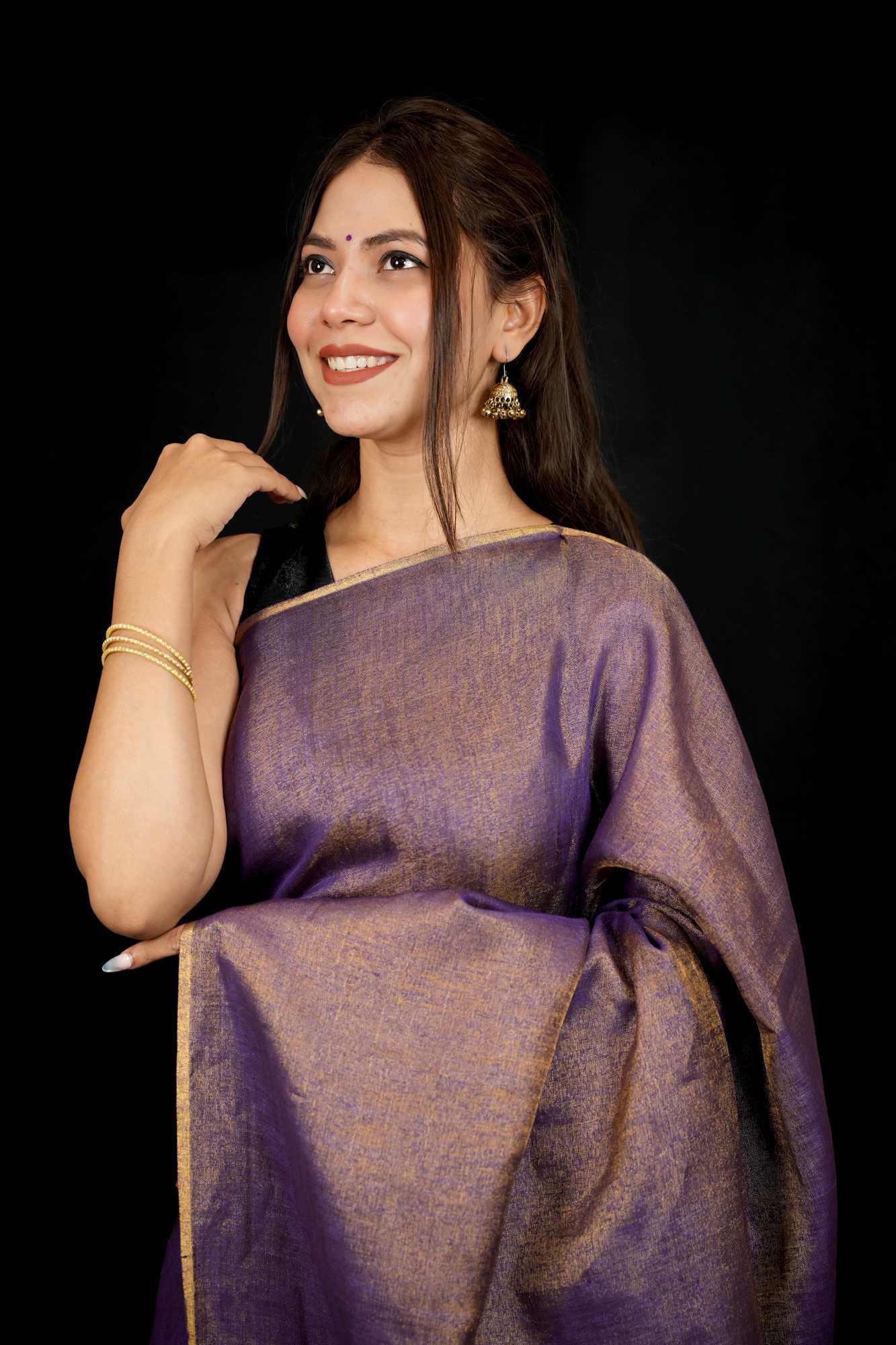 Tissue Linen Jamdani with Inchi Border Ready To Wear Saree - Image 8