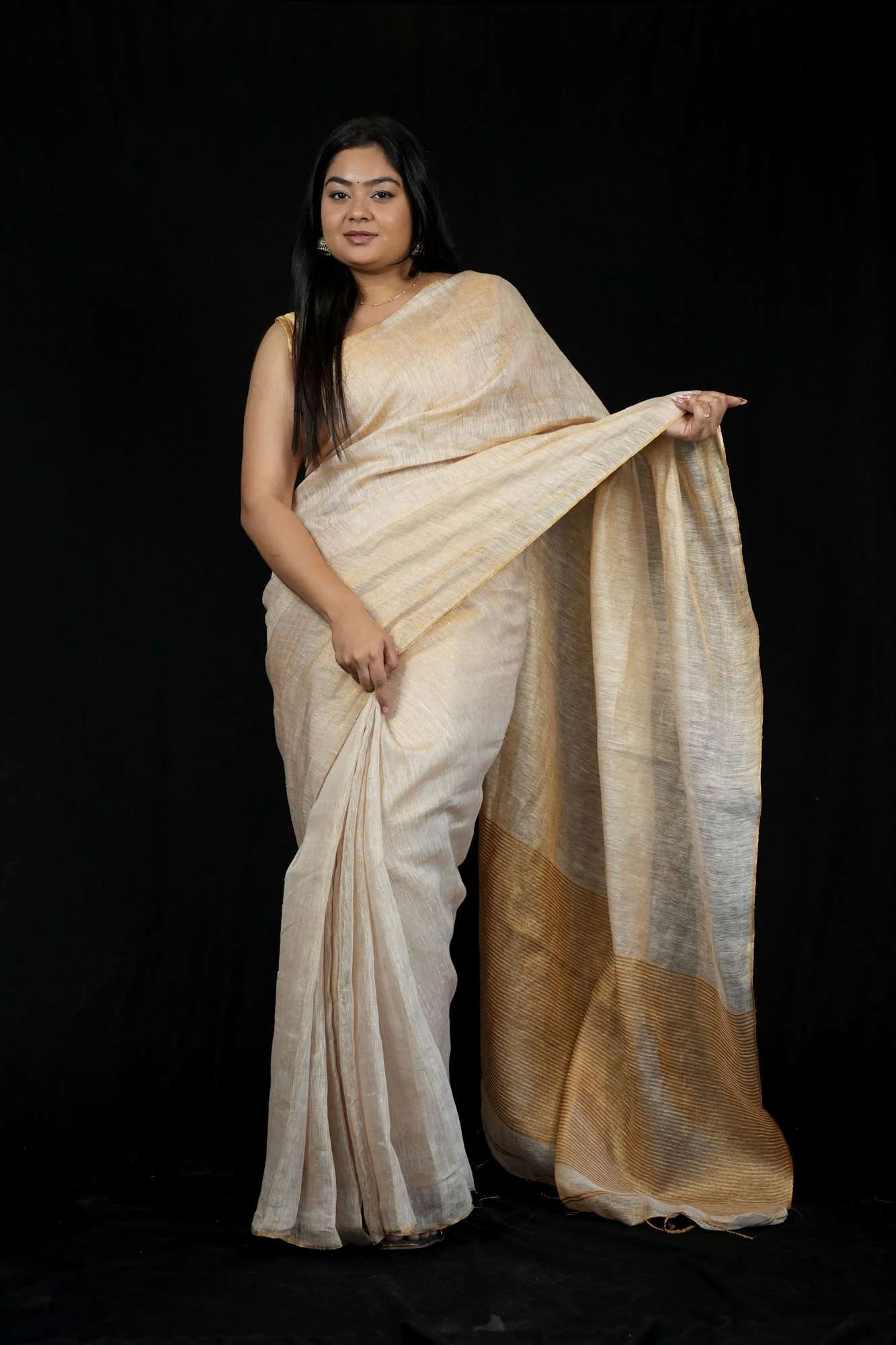 Tissue Linen with Shimmering Texture and Zari Border Ready To Wear Saree - Image 14