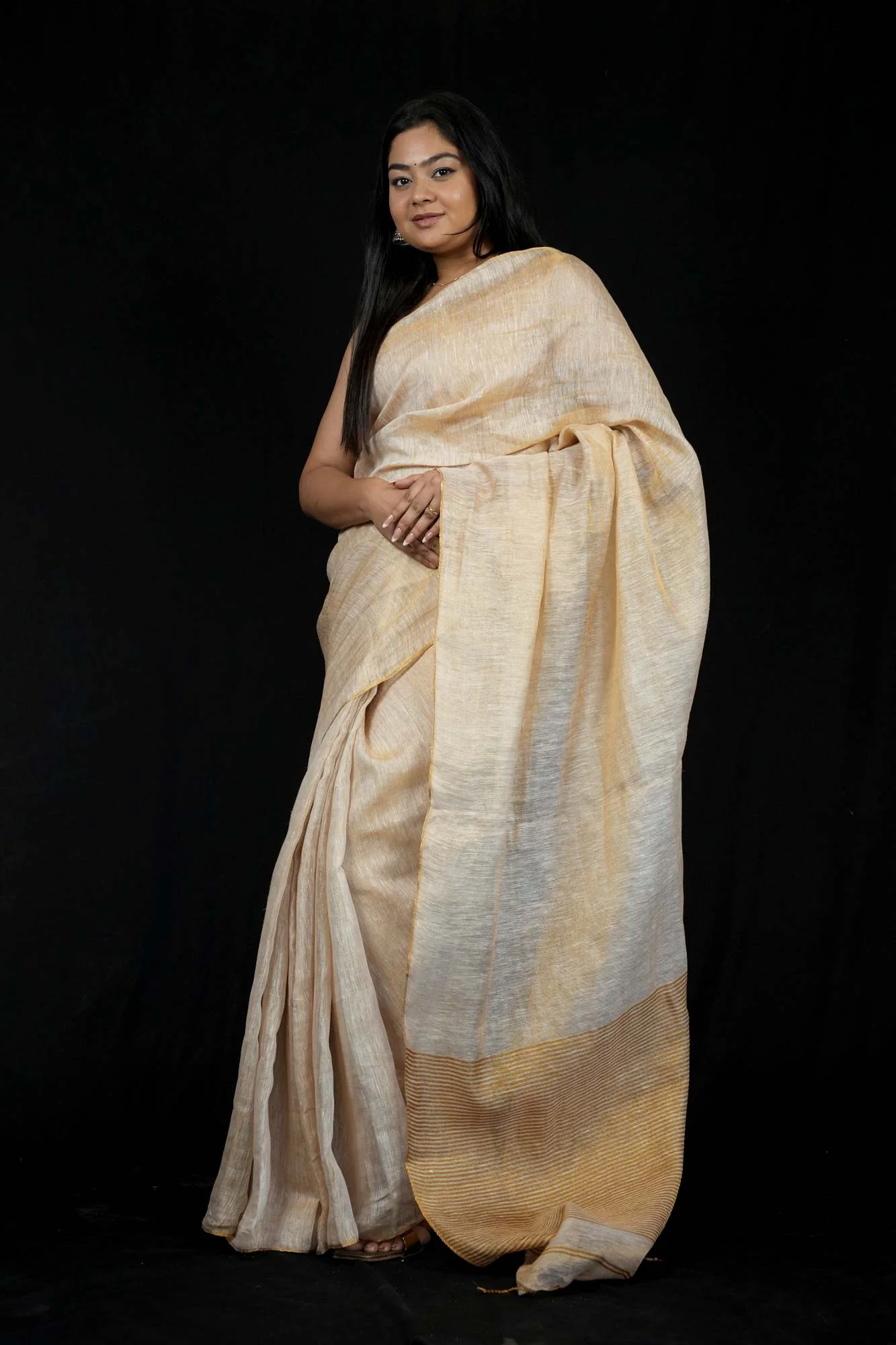 Tissue Linen with Shimmering Texture and Zari Border Ready To Wear Saree - Image 2