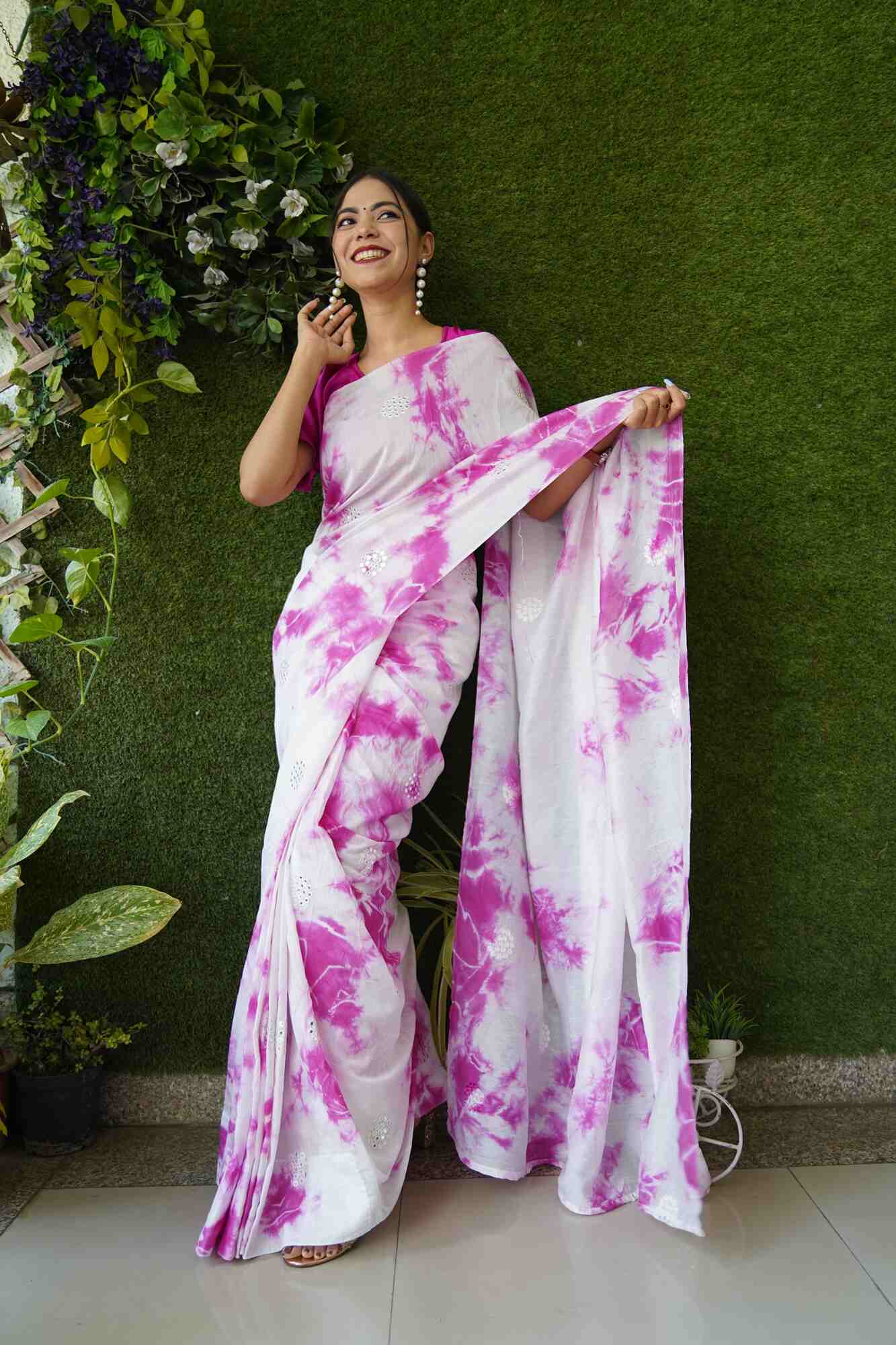 White And Pink Crush Chanderi With Mirror Wrap in 1 minute Saree - Image 2