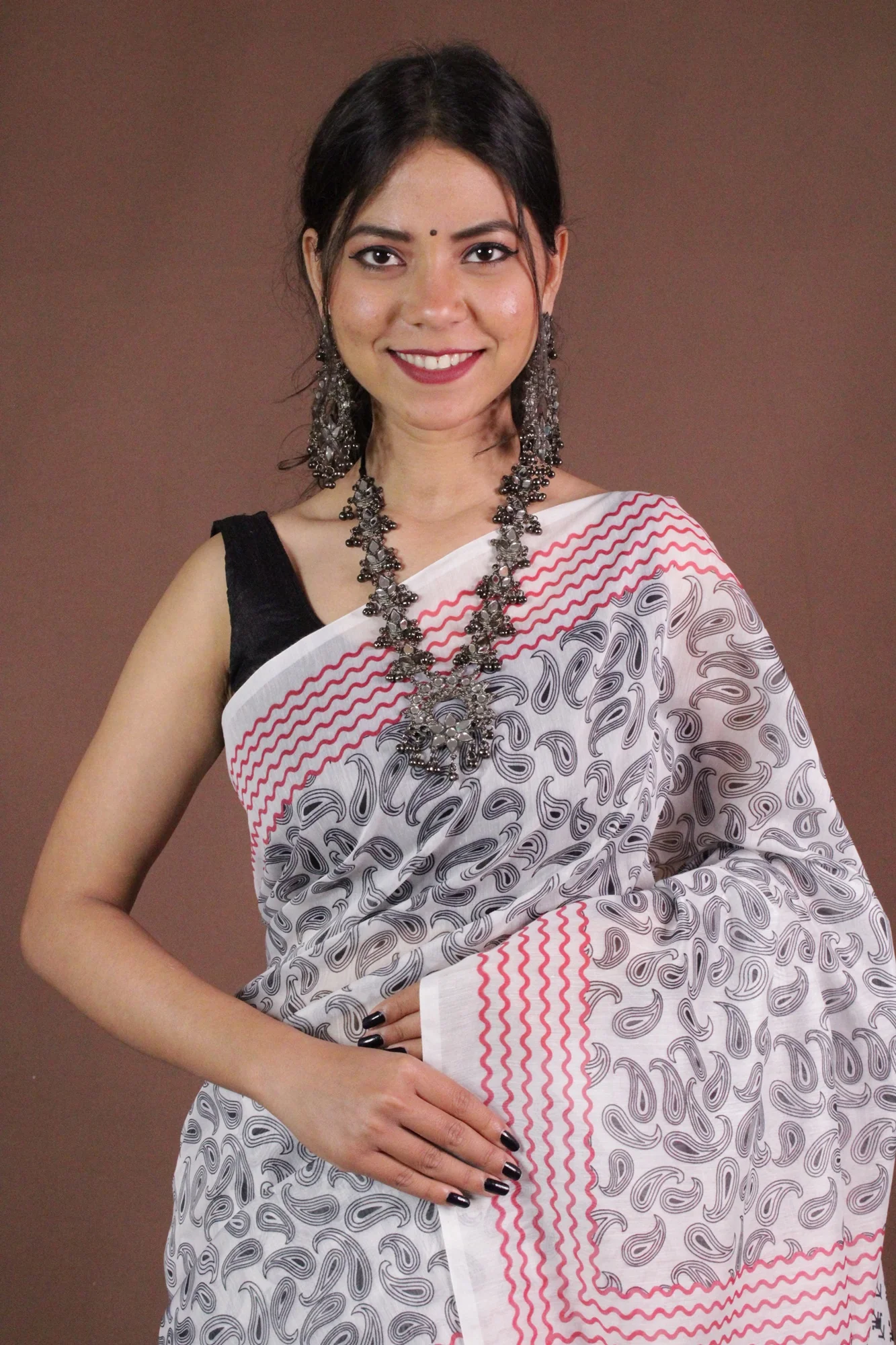 White Handblock cotton print Wrap in 1 minute saree - Image 5