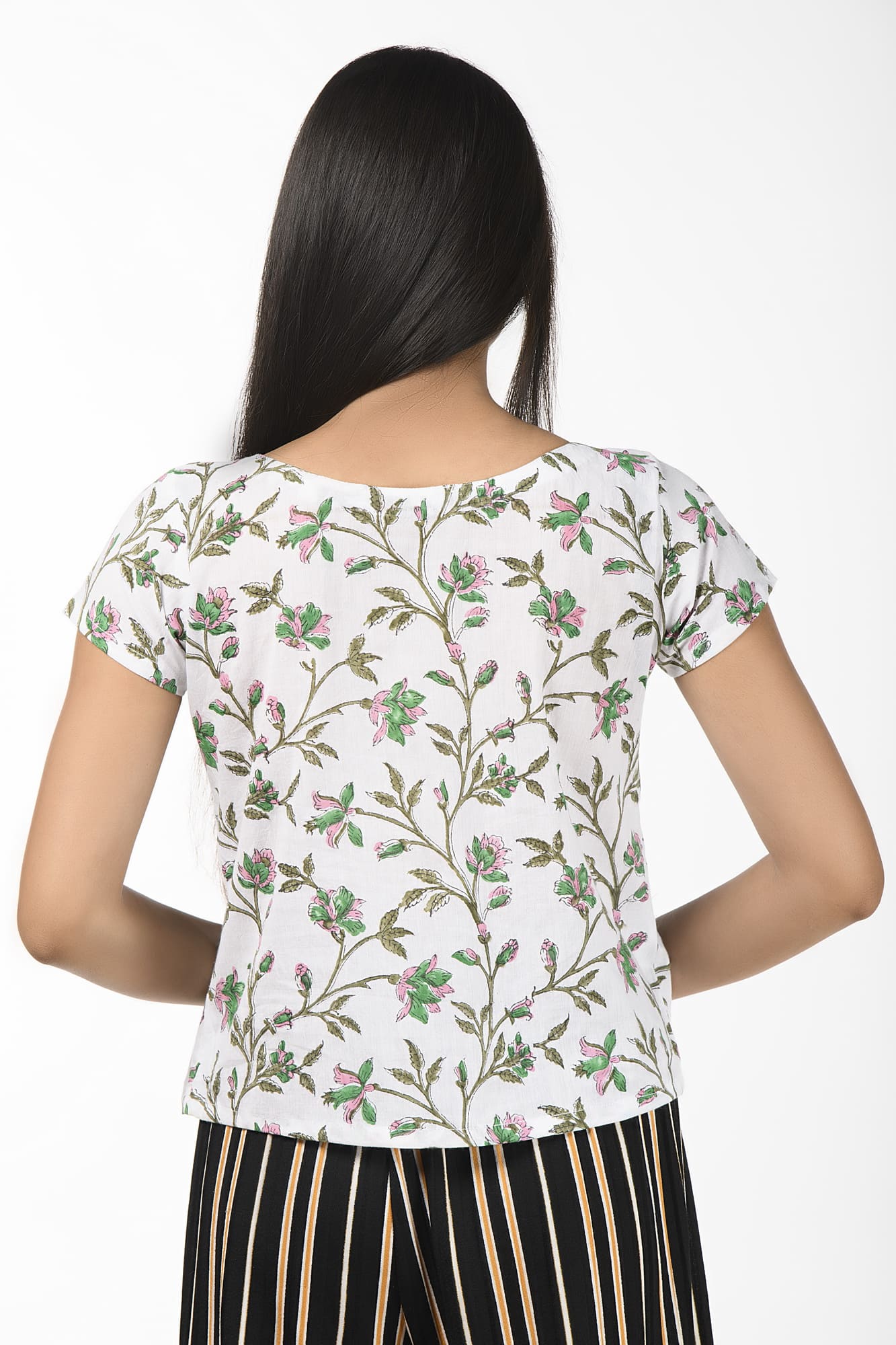 White Printed Short Sleeves Blouse cum Top - Image 3