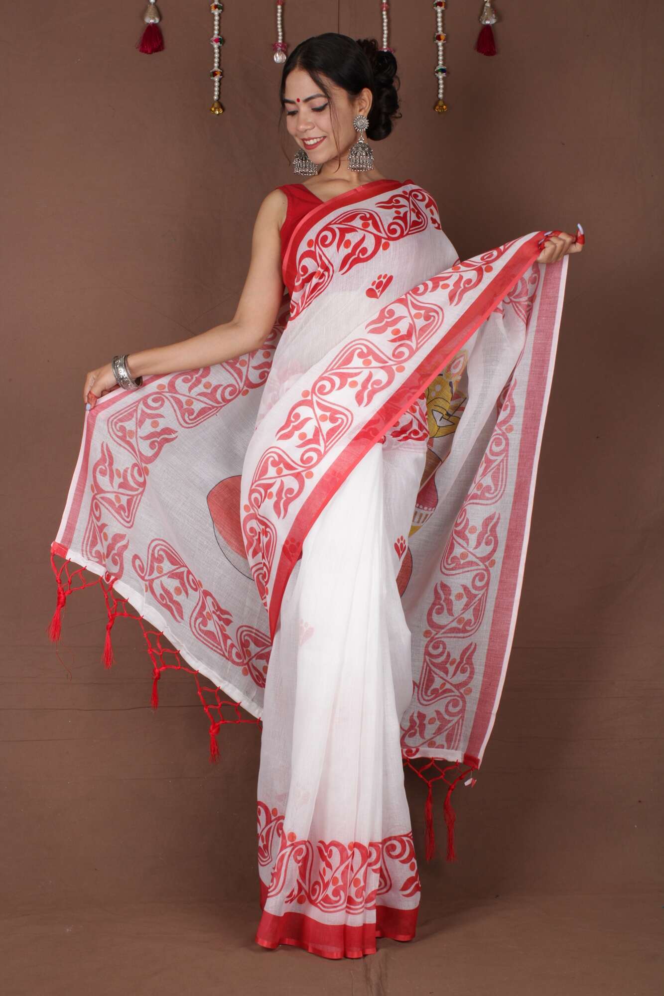 Wrap in 1 Minute  Bengal Tant Red & White Handpainted Cotton Ready to Wear Saree - Image 7