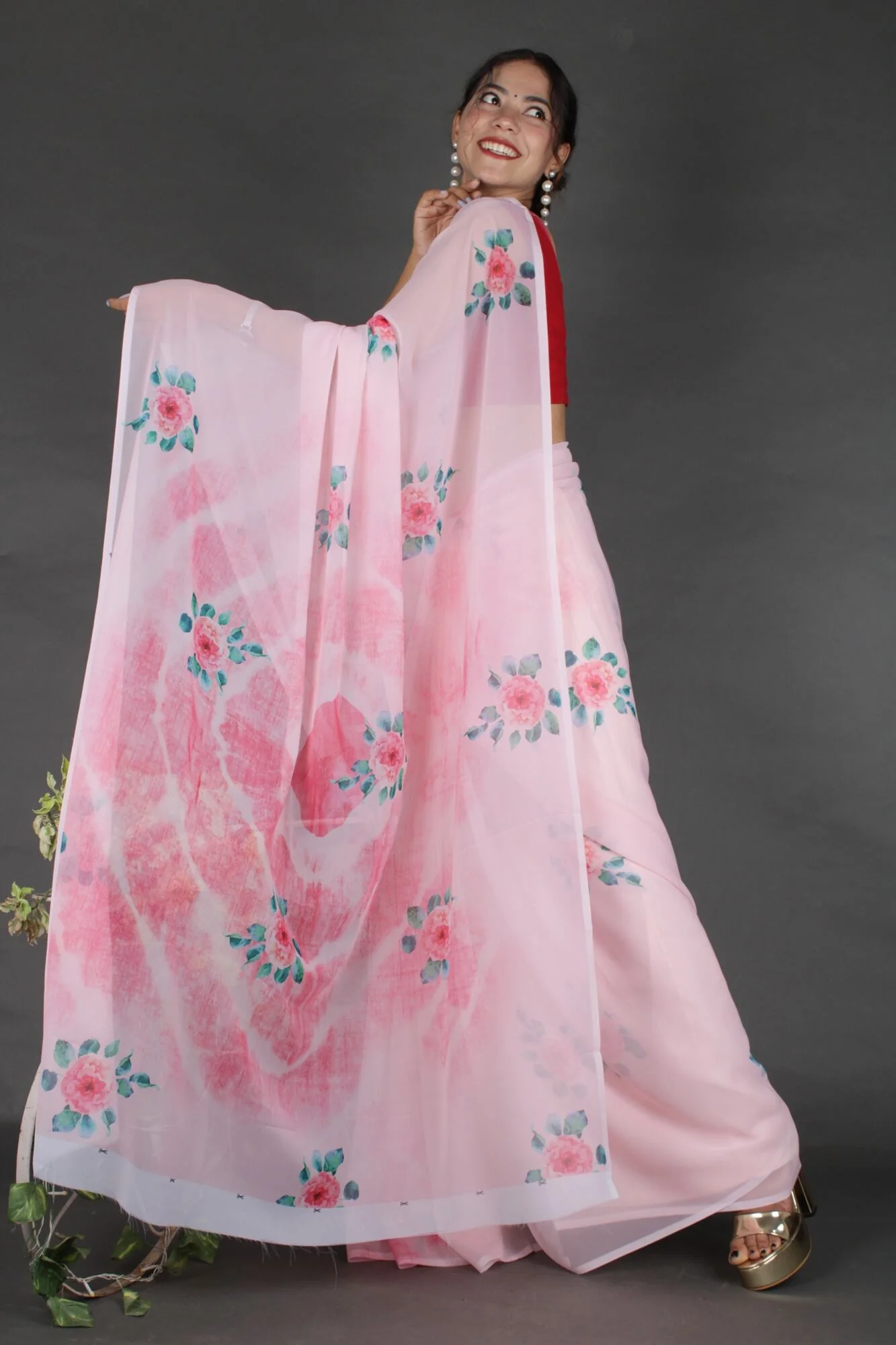 Wrap in 1 Minute Pink Floral Georgette Ready made saree with ready blouse - Image 3