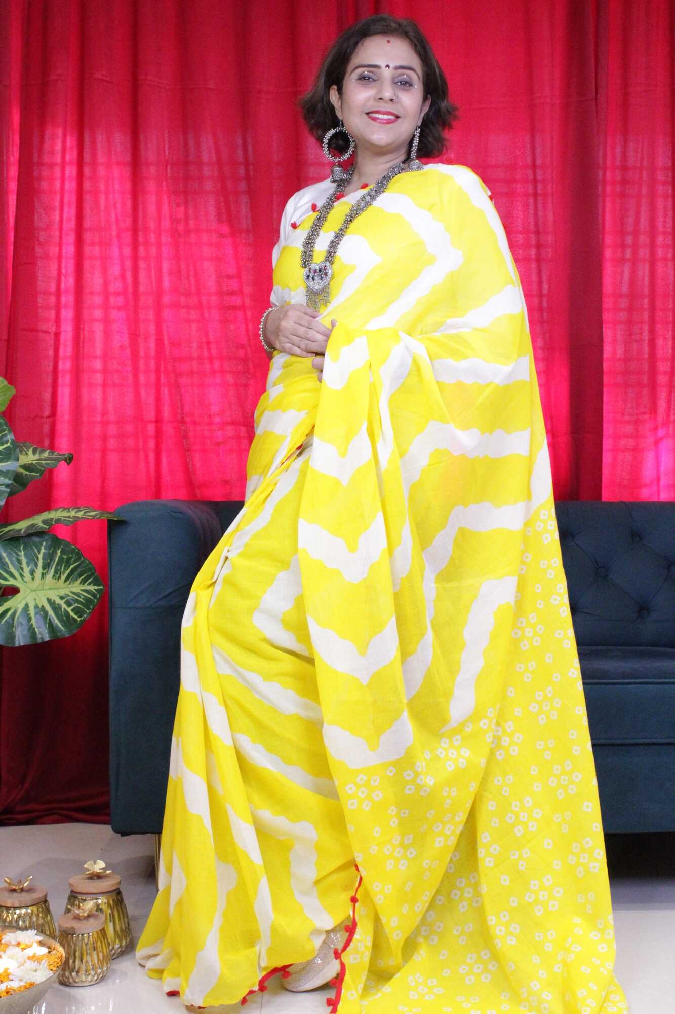 YELLOW AND WHITE COTTON MUL MUL PRINTED SAREE WITH POMPOM - Image 11