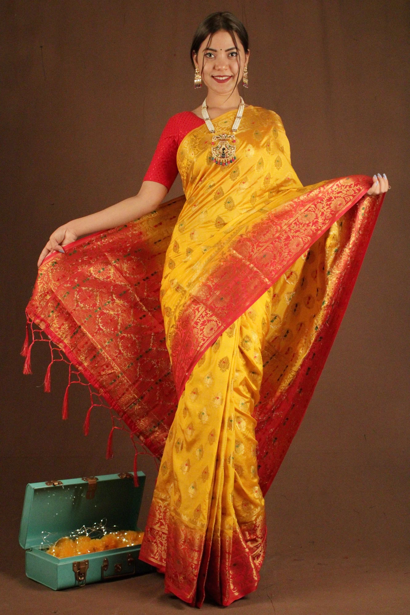 Yellow-Red Kanjivaram woven zari Wrap in 1 minute saree - Image 2