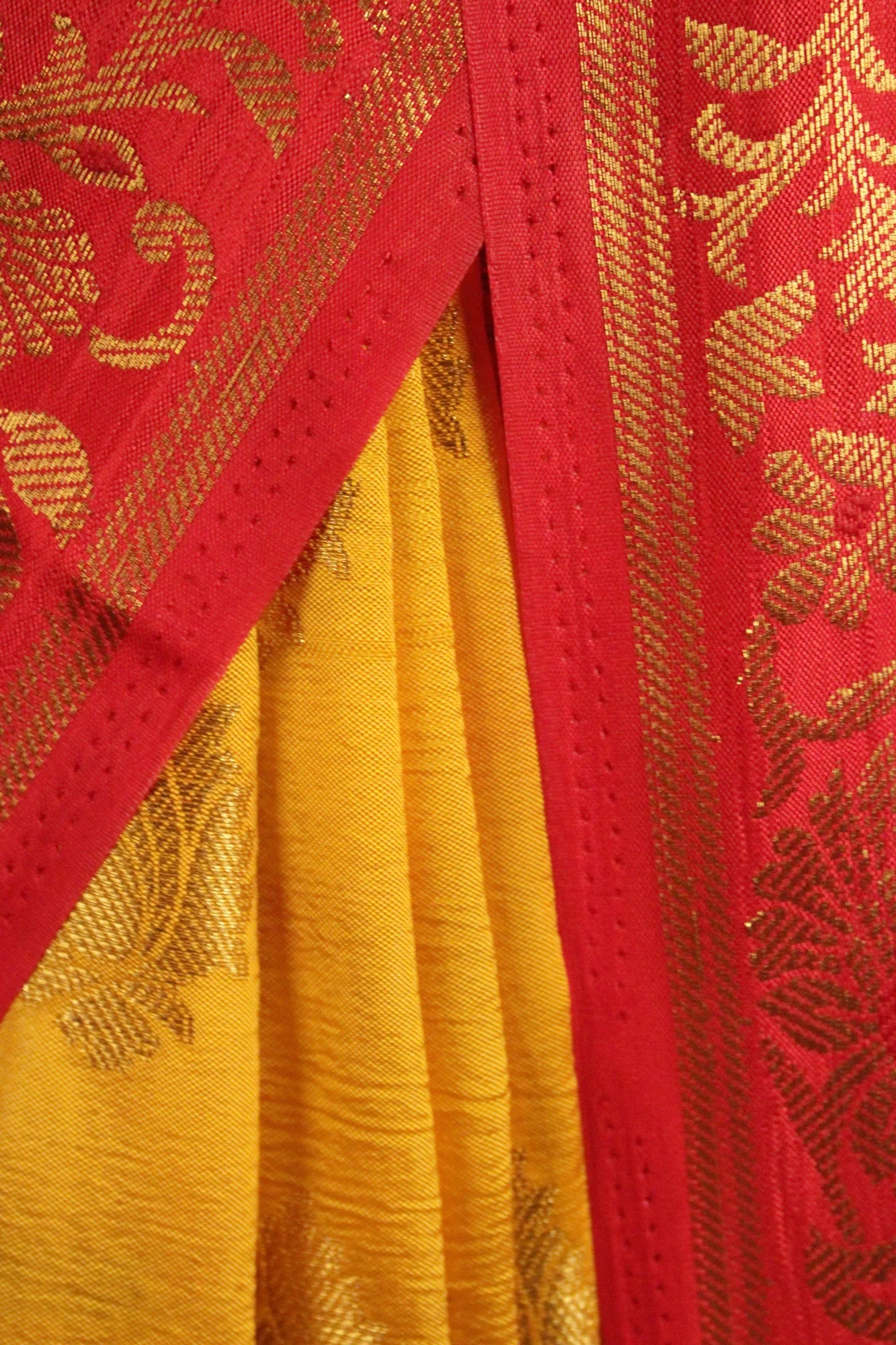 Yellow-Red Kanjivaram woven zari Wrap in 1 minute saree - Image 5